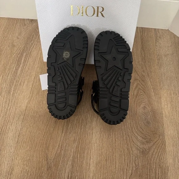 Authentic! Dior Dioract Woven Raffia Sandals - Black - Picture 7 of 11